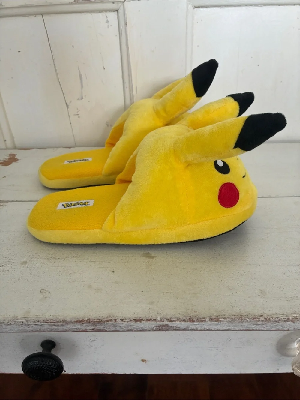 Kids Pokémon slippers size big boy 5/6